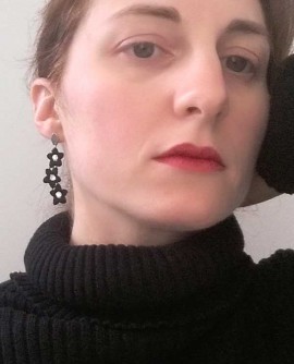 boucles d'oreilles fleurs noires en dentelle et cristal