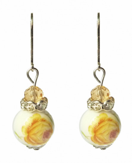 Porcelaine blanche à fleurs jaune - boucles d'oreilles dormeuses