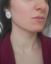boucles d'oreilles puces fleurs blanches et strass