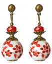 boucles d'oreilles en porcelaine à fleurs rouge