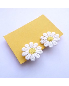 Boucles d'oreilles marguerite - clous d'oreille ou clips - fleur blanche champêtre