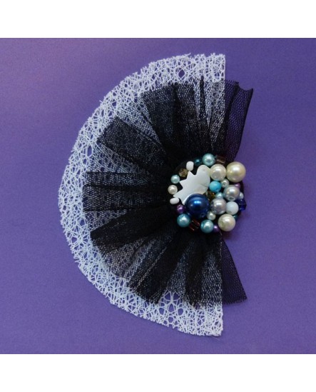 Éventail Noir et Blanc – Oiseau de nacre ( Broche )