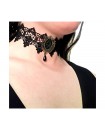 Collier dentelle noire gothique strass et petite goutte